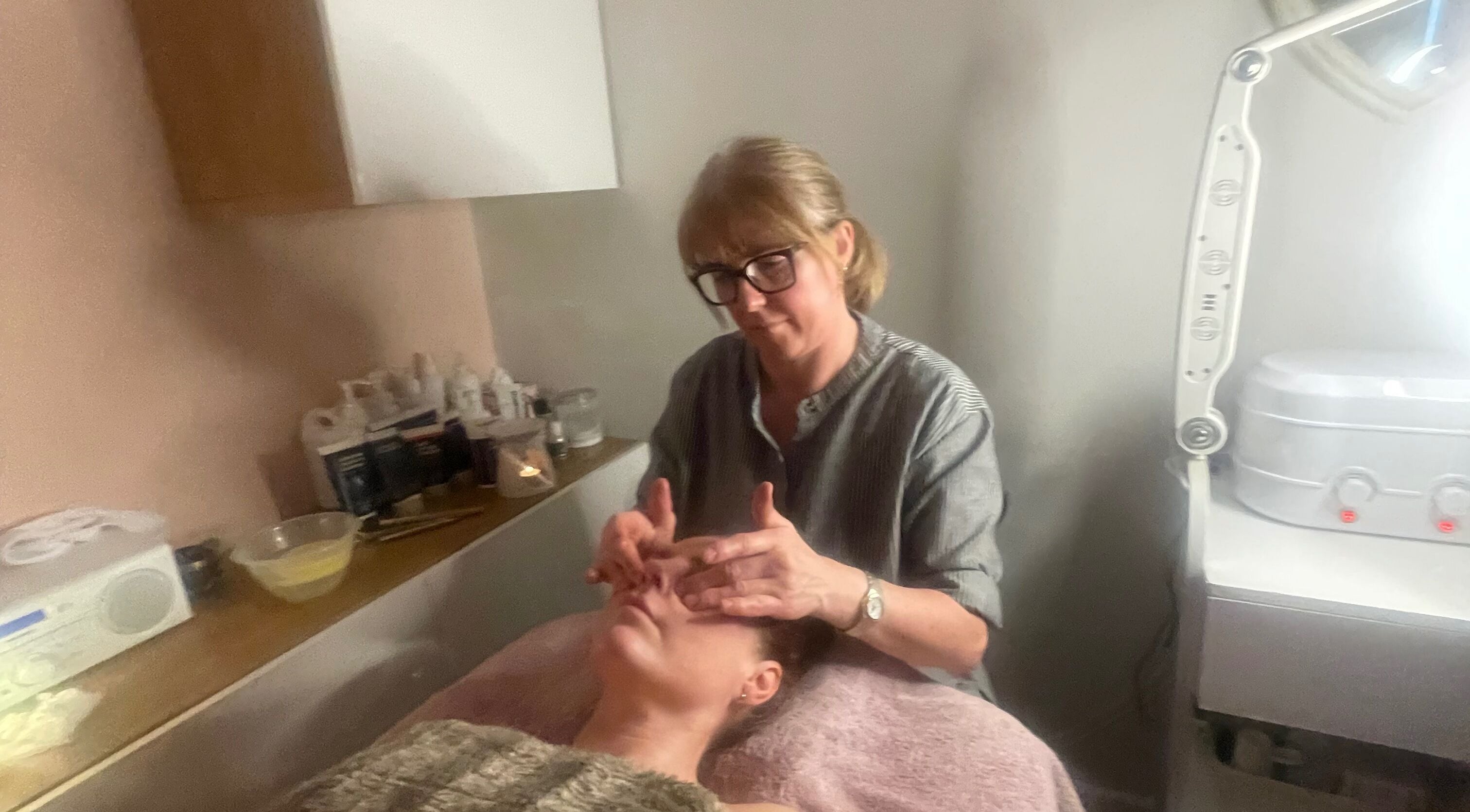 Facial treatment at Amanda’s Skin and Laser Lounge, Chadderton, England, GB. Expertly soothing atmosphere.