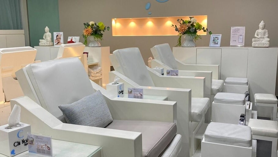 Chi Nail Spa - Motor City image 1