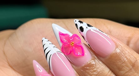 Kimmy Cute Nails