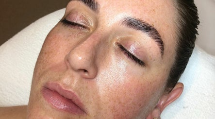 Pure Beauty Skin and Brows image 2