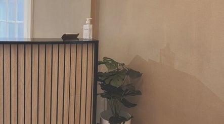 Niki Bartos Hairstylist at The Styling Lounge image 2
