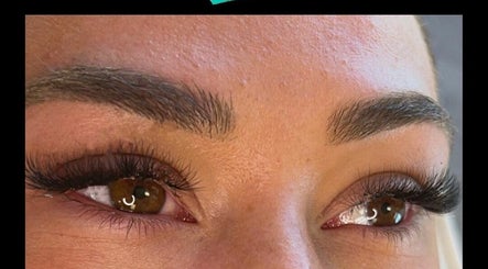 Southside LAB Lash and Brows image 3