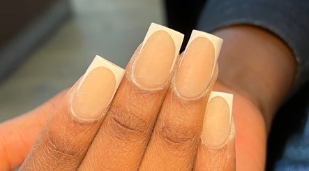 MGNAILS/MGLACEDDIT