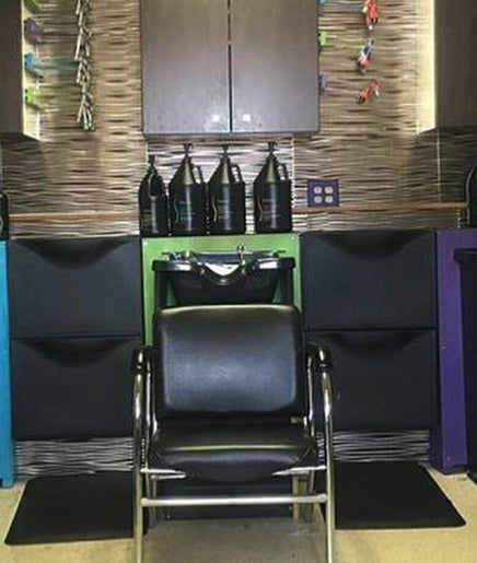 Color Cafe - Beauty Salon image 2