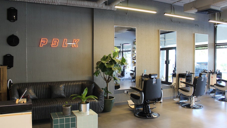 PBLK Gents Salon, bild 1