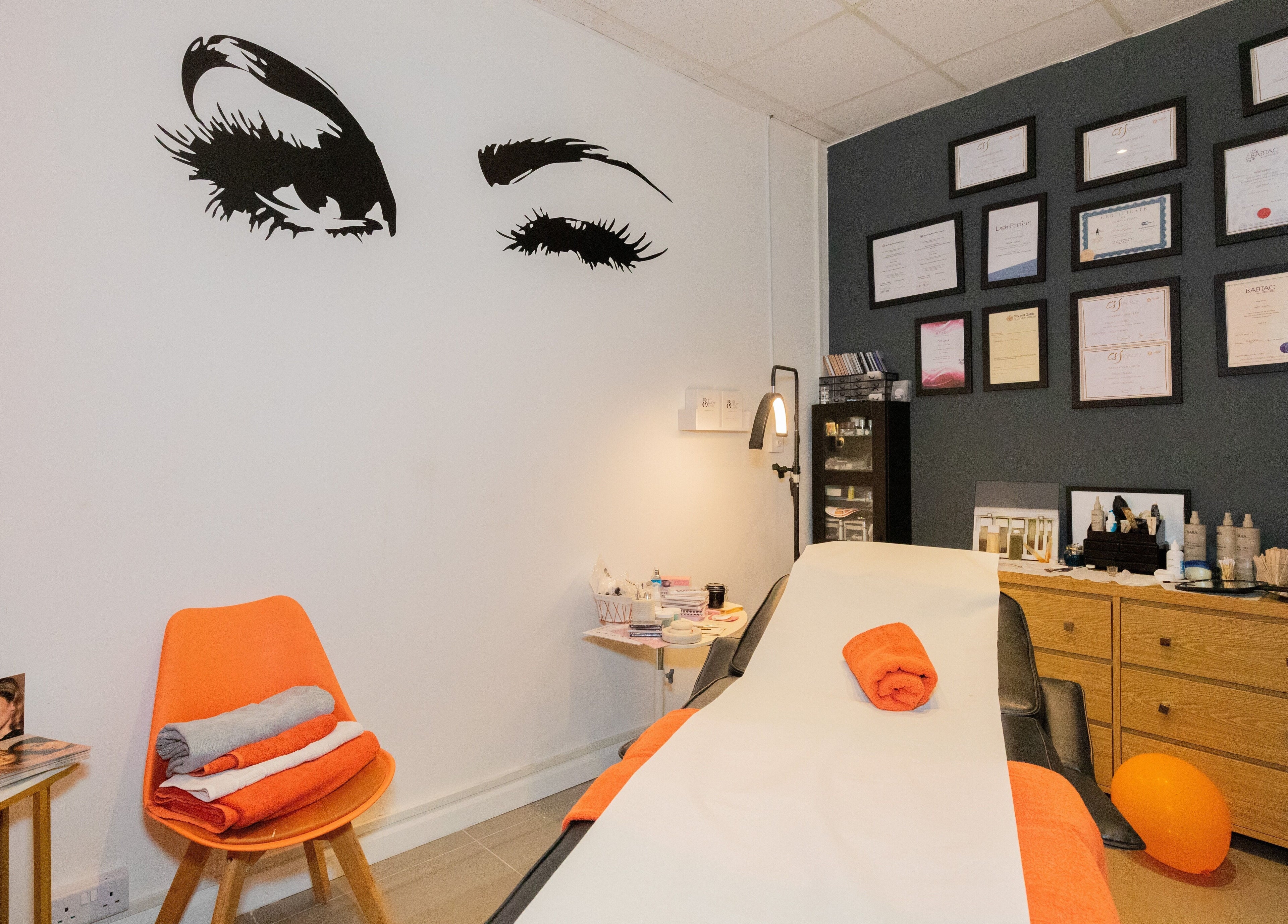 Gorgeous beauty treatment room in Wolverhampton, England, GB with clean decor and cozy atmosphere.