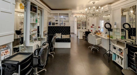 Ooh La Lah Salon