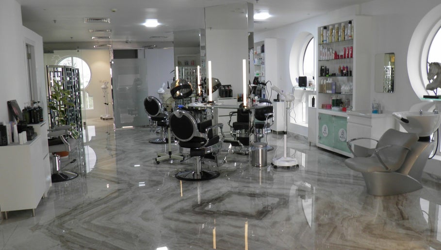 Beauty Care Men’S  Barber Spa  بيوتي كير حلاقة سبا رجالي image 1