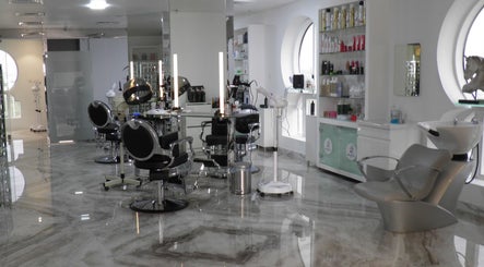Beauty Care  Barber Spa  بيوتي كير حلاقة سبا رجالي