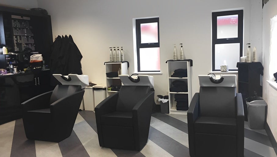 Pams Hair Beauty image 1