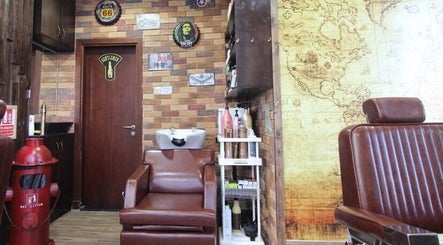 Fade & Shave Barbers Princess Tower, Dubai Marina, bilde 2