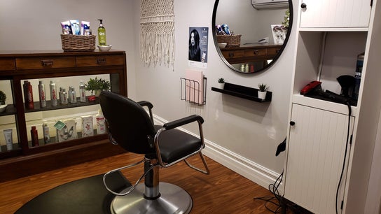 Kathryn Sutherland Hairstyling