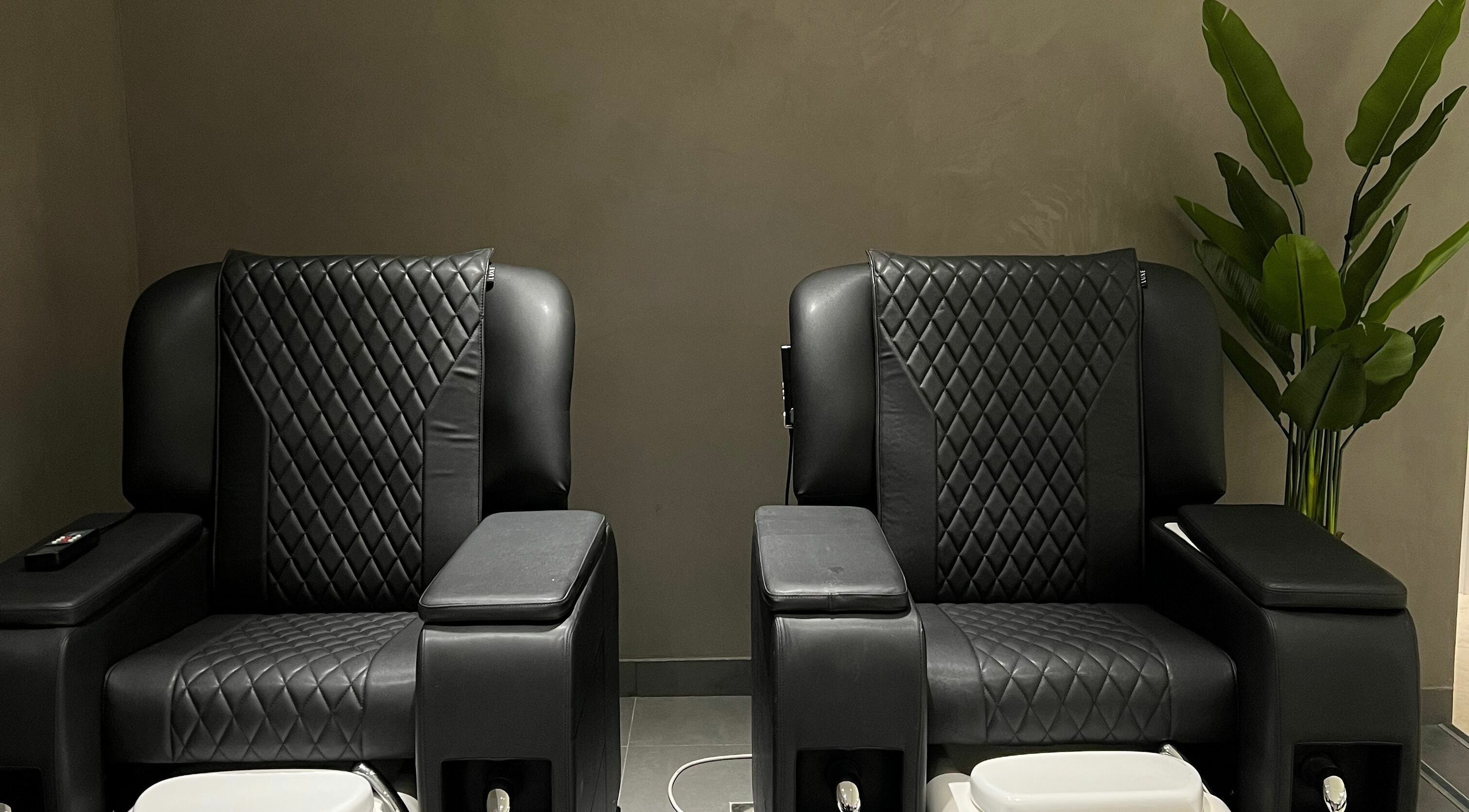 Luxurious pedicure chairs at Art Lab by Bariks Salon, Dubai, Dubai, AE, offering premium relaxation.