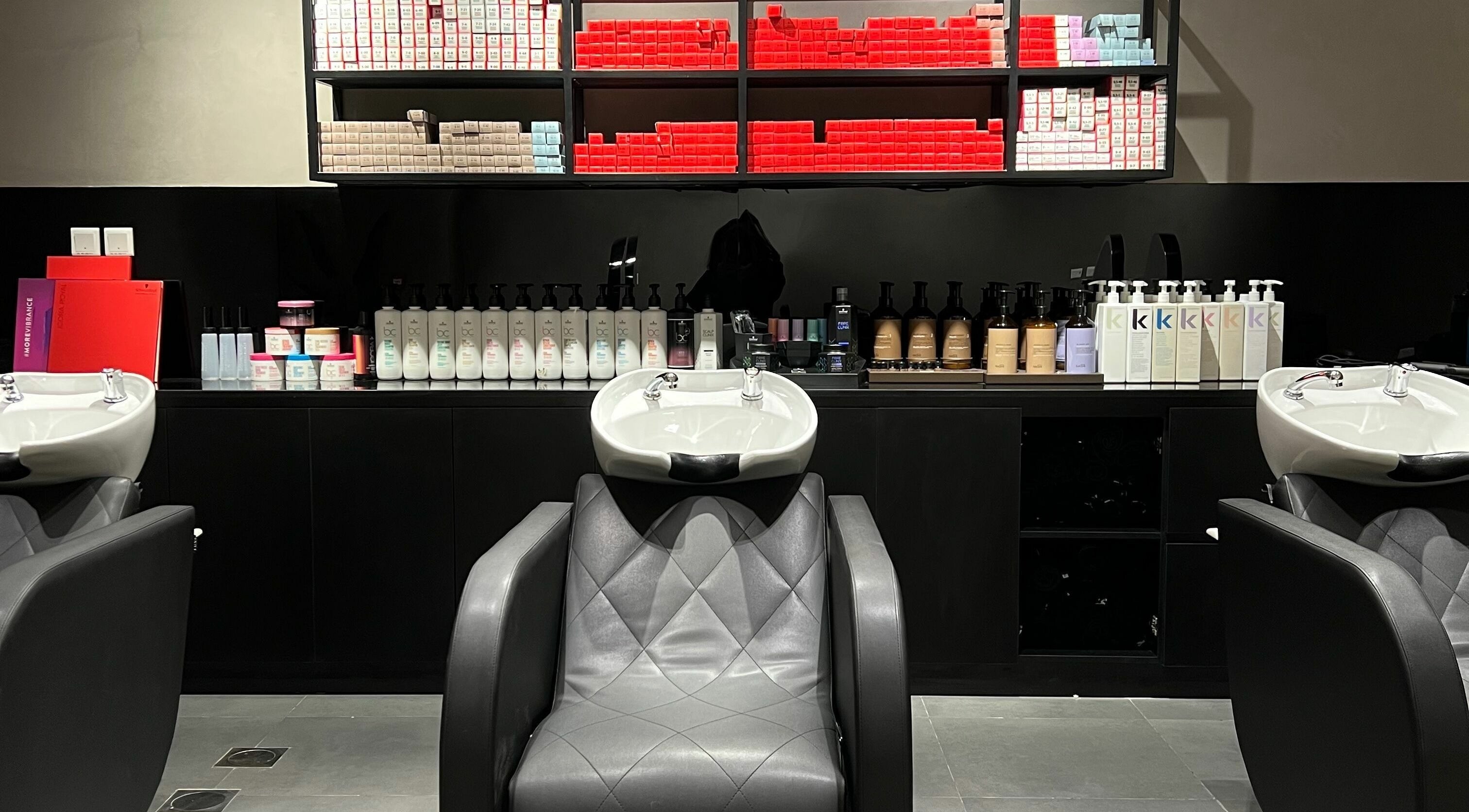 Modern salon chair and product shelves at Art Lab by Bariks Salon, Dubai, Dubai, AE.