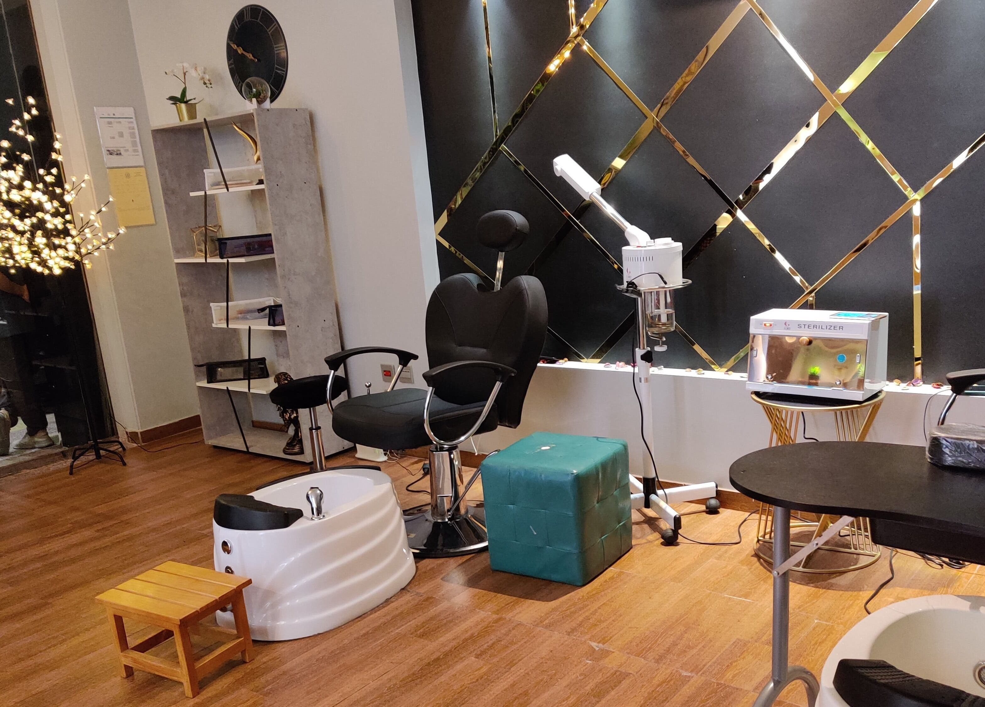 Relaxing beauty room setup at White Bamboo, Jeddah, Makkah Province, SA, featuring spa and beauty equipment.