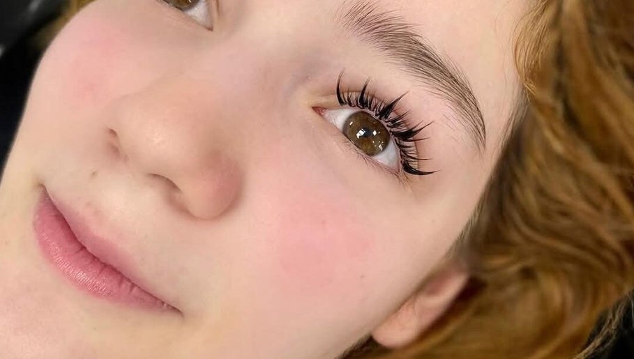 Lashes Houston Studio image 1