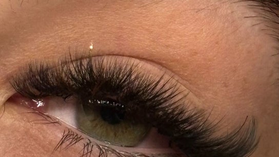 LARENEGADE Lashes Aesthetics Wellness Guelph/Puslinch
