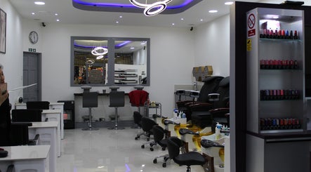 Angeline Nails & Beauty Worcester Park image 3