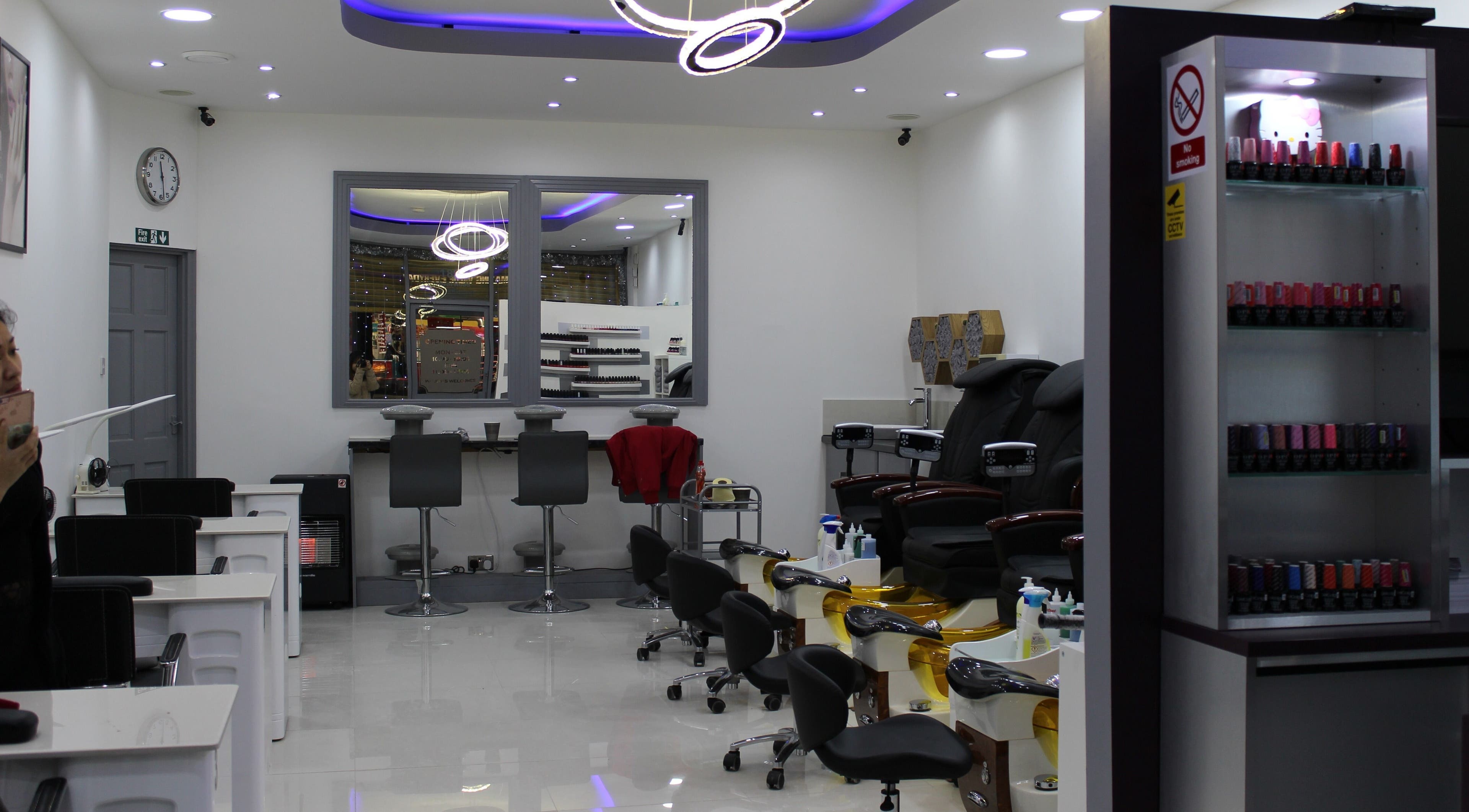 Interior of Angeline Nails & Beauty Worcester Park in Worcester Park, England, GB featuring nail stations.