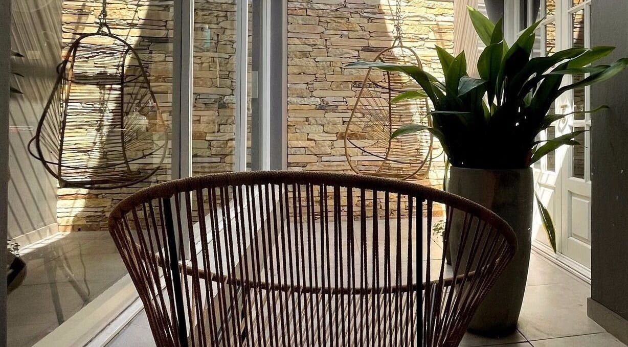 Área de relajación en Z Concept de Zane Hair Designer Studio Guemes Mdq, Mar del Plata, Provincia de Buenos Aires, AR.