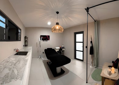 Serene beauty treatment room at Bonaire Beauty By X, Kralendijk, Bonaire, BQ with elegant decor.