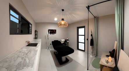 Serene beauty treatment room at Bonaire Beauty By X, Kralendijk, Bonaire, BQ with elegant decor.