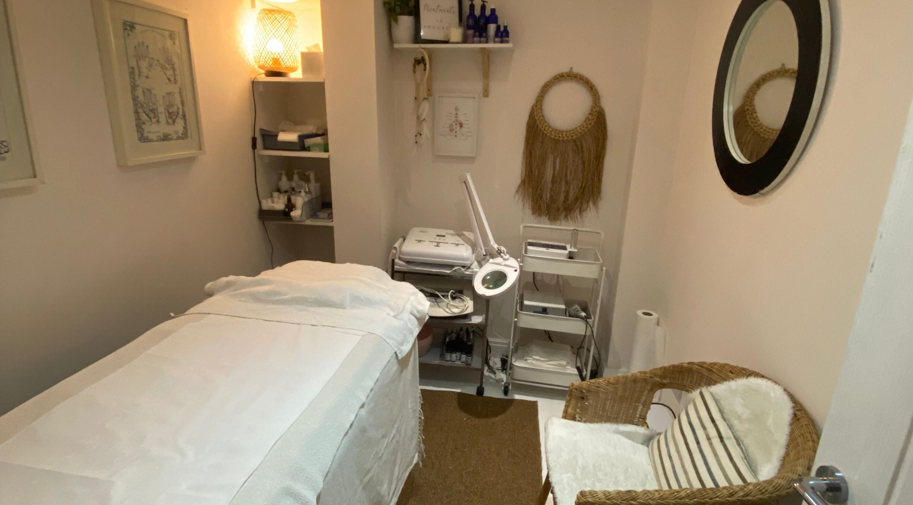 Relaxing treatment room at Pure Face Works, Jojo Beauty & Holistic Therapies in Bristol, England, GB.