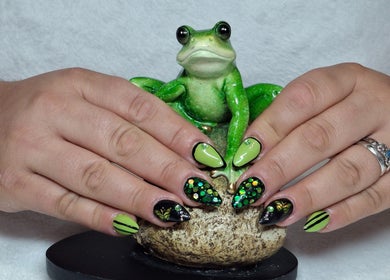 Lively green nail art inspired by a frog at Unique Nail Co, Kadina, South Australia, AU.