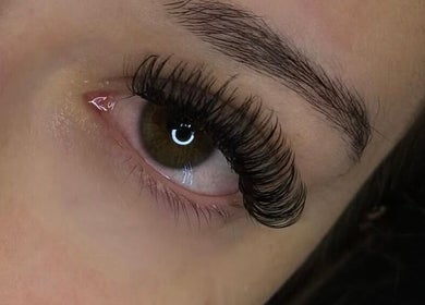 Close-up of elegant eyelash extension from Angel Eye Extensions in Melbourne, Victoria, AU.