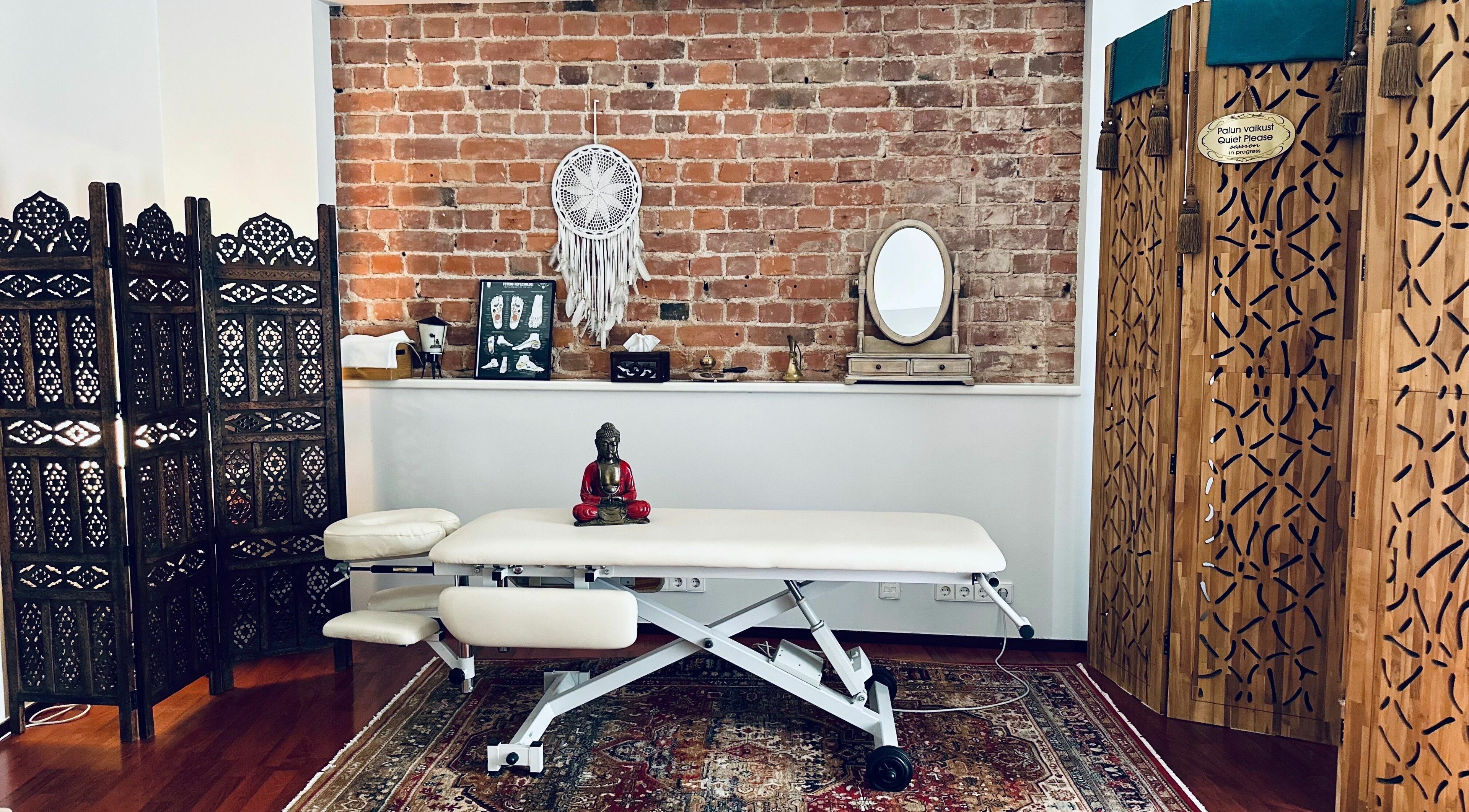 Peaceful massage room at MassaažiStaap, Tallinn, Harju maakond, EE with a serene ambiance.