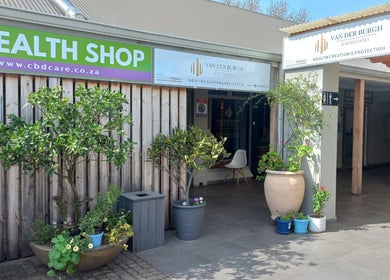 Entrance with green plants at Natasja King Reiki and Holistic Wellness, George, Western Cape, ZA.
