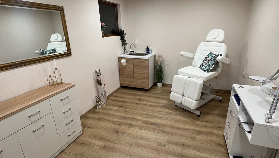The Beauty Bar image 1