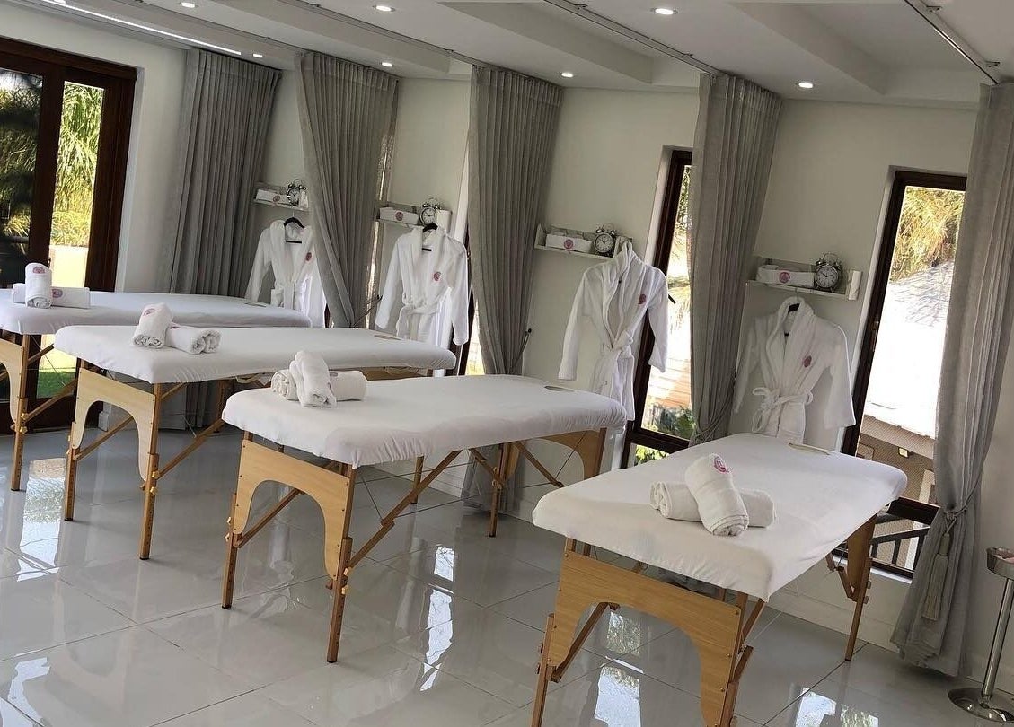 Luxurious treatment room at Smoochie Kids Salon and Spa, Polokwane, Limpopo, ZA, with cozy massage tables.