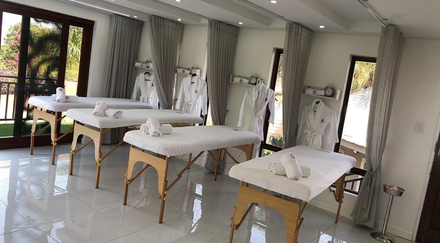 Luxurious treatment room at Smoochie Kids Salon and Spa, Polokwane, Limpopo, ZA, with cozy massage tables.