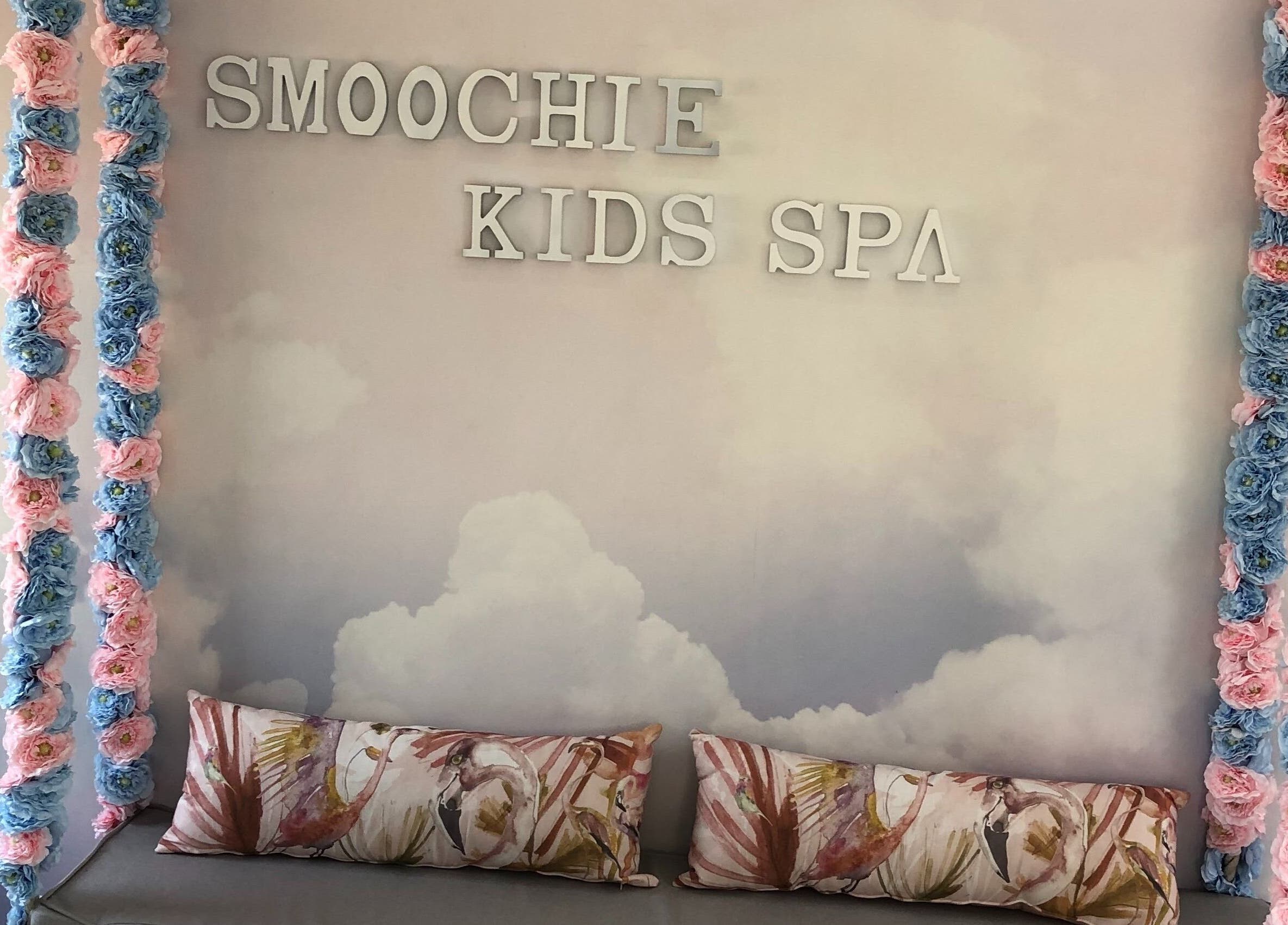 Elegant floral decor at Smoochie Kids Salon and Spa, Polokwane, Limpopo, ZA highlighting a serene ambiance.