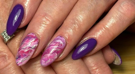 SL Nails and Beauty