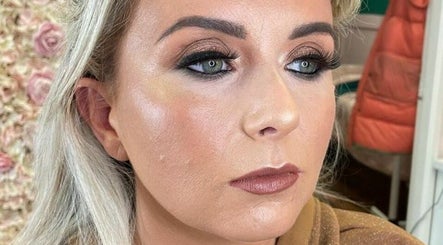 MAKEUPBYPAIGE  image 2