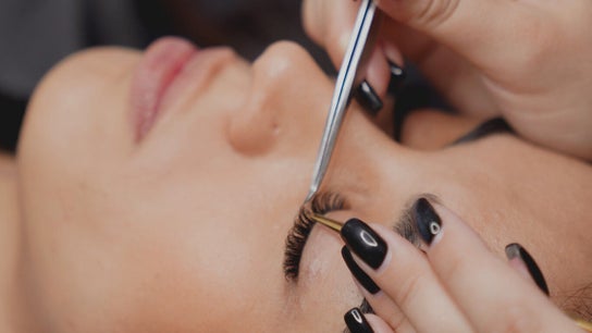 Dead Pretty Beauty Bar