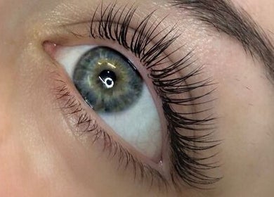 Close-up of beautifully curled lashes at Dead Pretty Beauty Bar, North Rothbury, New South Wales, AU.