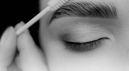 Close-up of eyebrow grooming at Dead Pretty Beauty Bar, North Rothbury, New South Wales, AU.