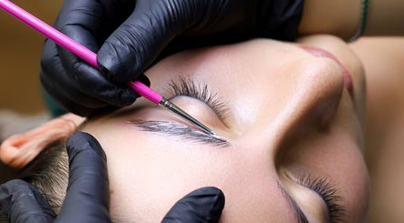 Precision brow styling at Dead Pretty Beauty Bar, North Rothbury, New South Wales, AU.