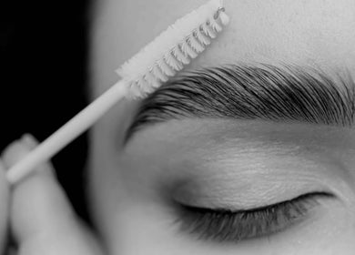 Eyebrow grooming at Dead Pretty beauty bar inside Aesthetics by Maddy-Jane, Singleton, New South Wales, AU.