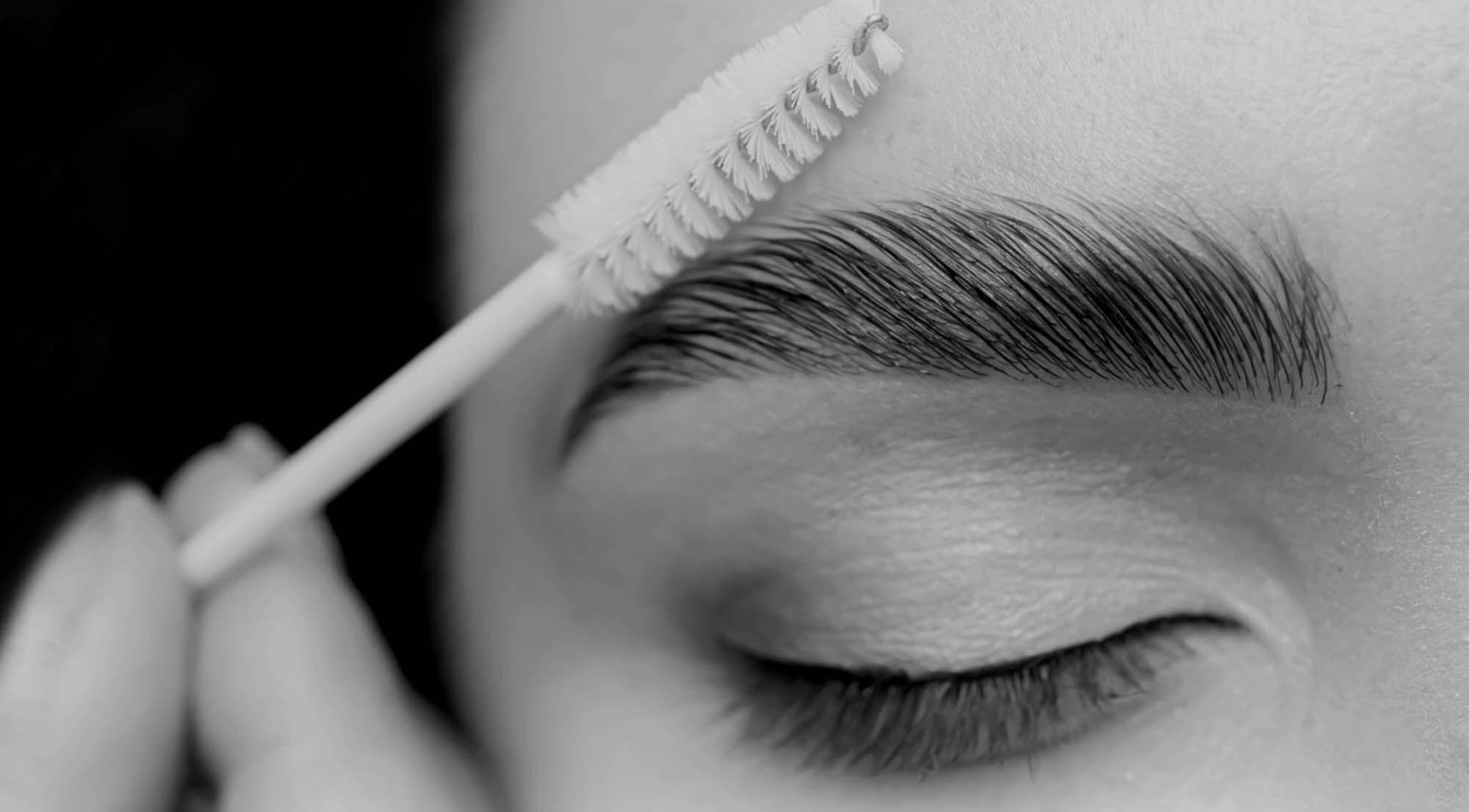 Eyebrow grooming at Dead Pretty beauty bar inside Aesthetics by Maddy-Jane, Singleton, New South Wales, AU.