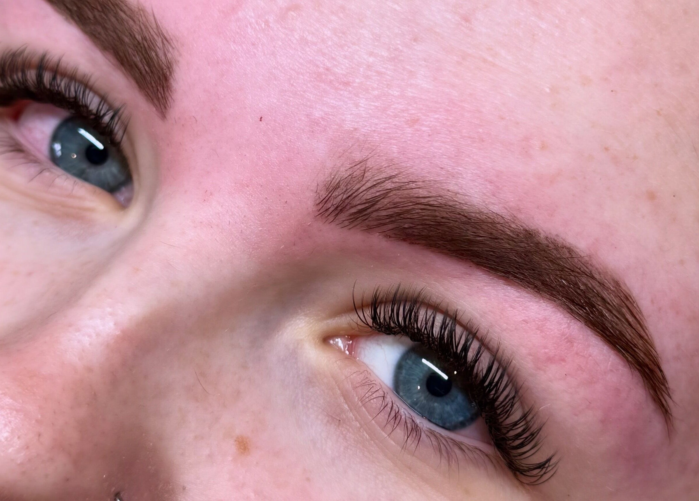 Close-up of expertly styled lashes and brows at Lash Studio by Sarah E, Greta, New South Wales, AU.