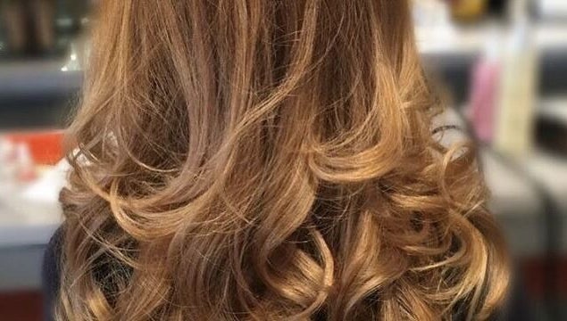 Hair by Abigail F 316a Hook rd, Chessington kt9 1ny, bilde 1