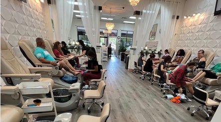 Majestic Nails Spa