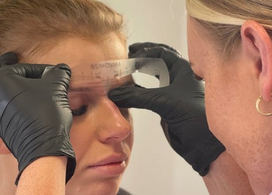 Expert brow shaping at FreckledGirl Beauty Salon, 1 Princes Avenue HU5 3RX Hull, England, GB.