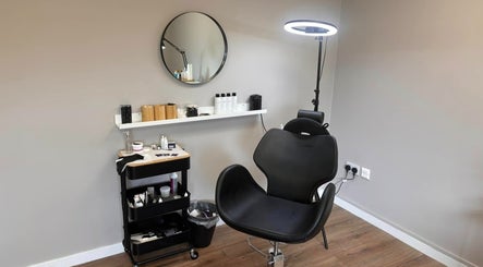 Cloud Studio beauty chair and equipment in Livingston, Scotland, GB. Modern and inviting wellness space.