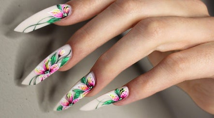 Indulge Nails and Beauty Salon kép 2