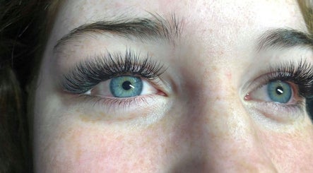 VS Lashes and Training